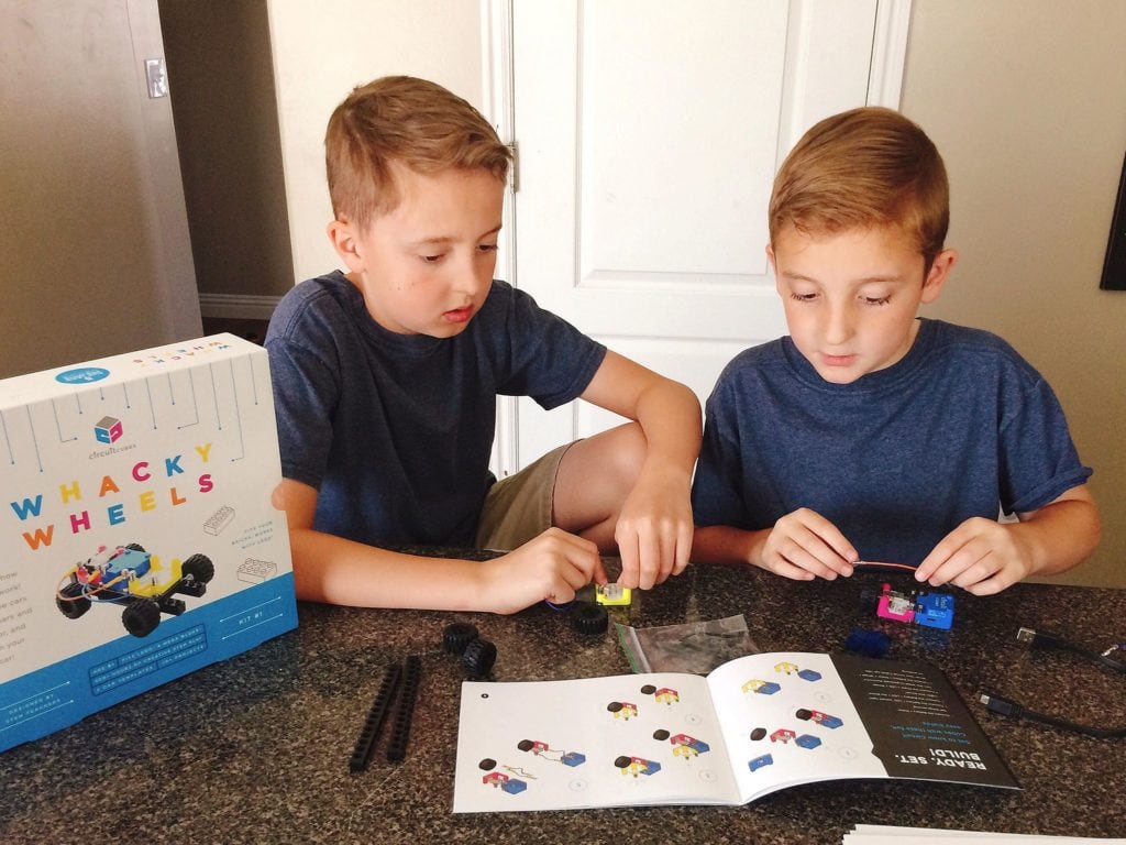 circuit cubes whacky wheels kit