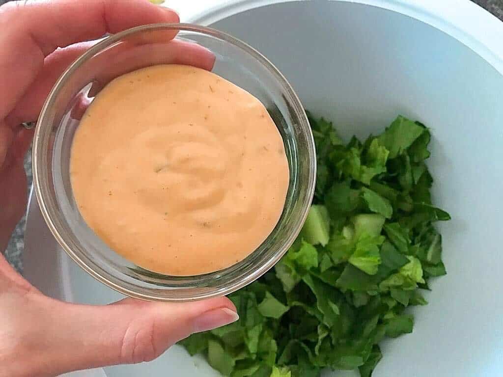 Thousand Island dressing and lettuce