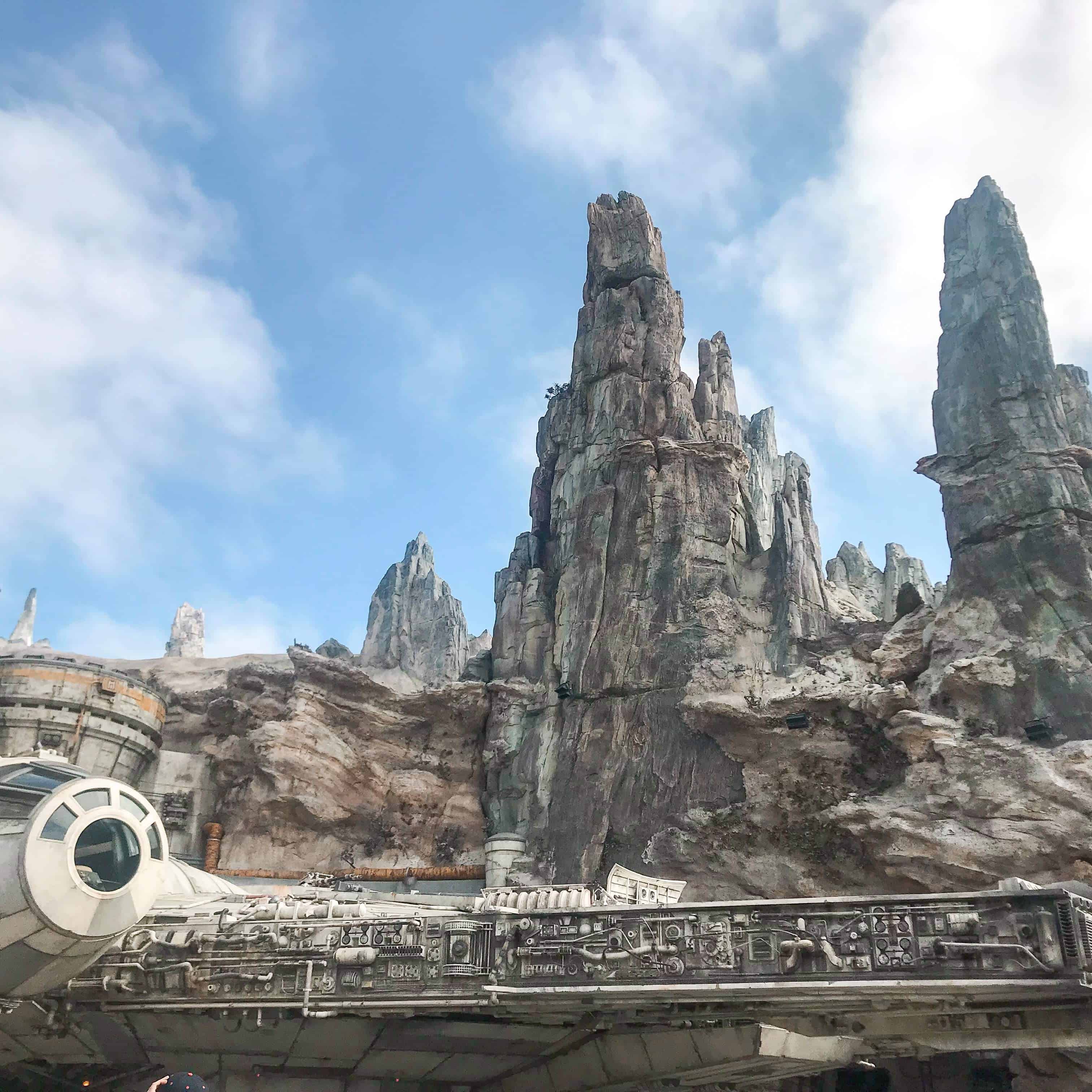 Millenium Falcon Smugglers Run Star Wars: Galaxy’s Edge