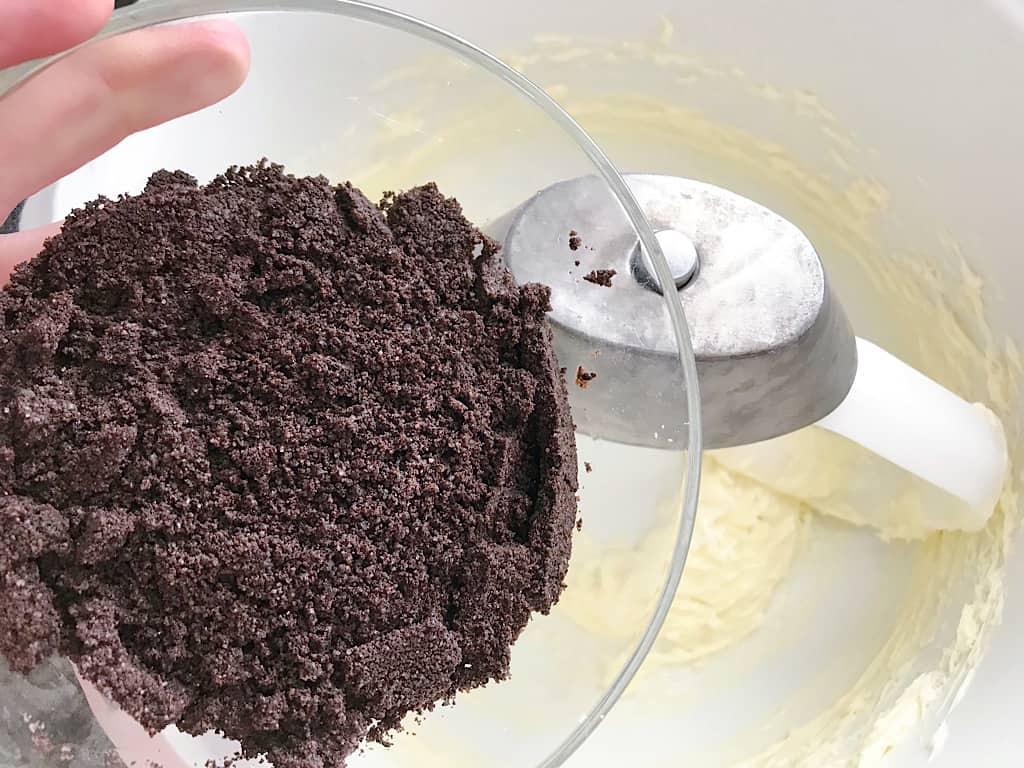 OREO crumbs for Mickey Mummy Macaron filling.