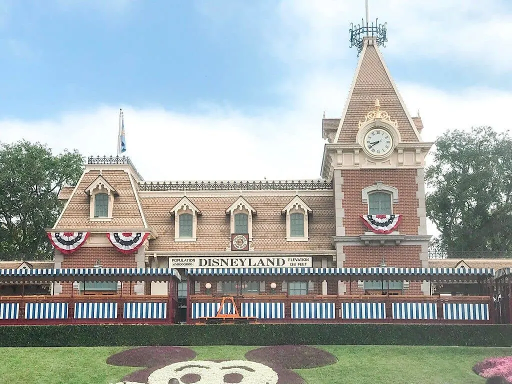 Disneyland Train Staition