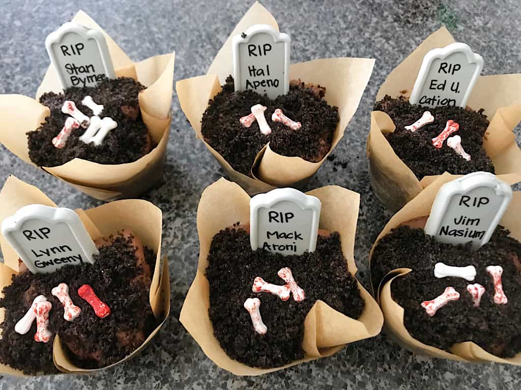Six graveyard cupcakes