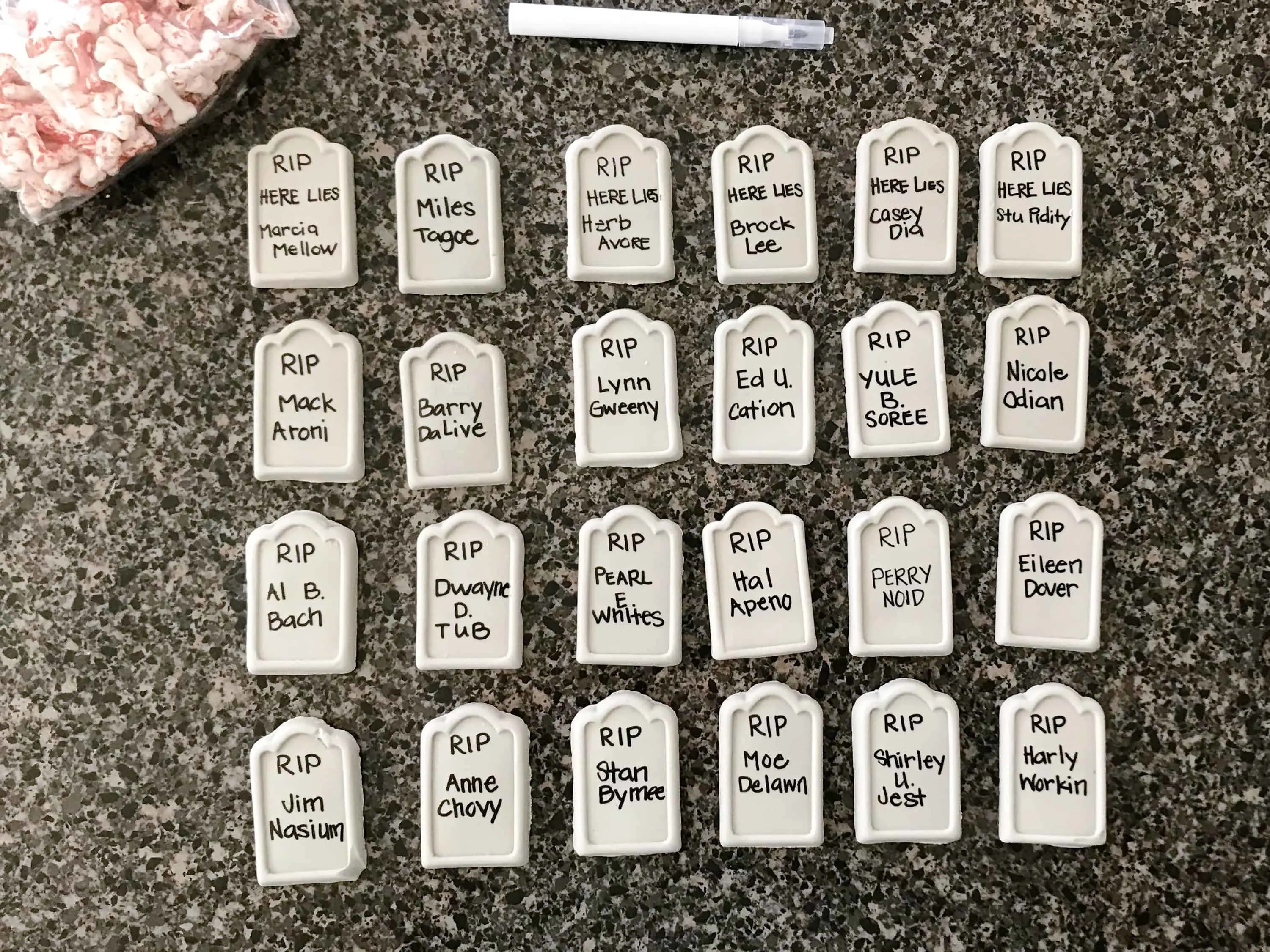 Candy Headstones with funny Names