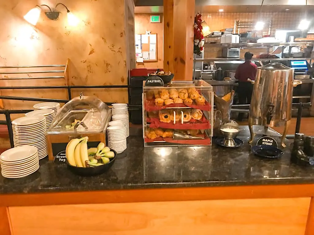 Breakfast buffet at Amber Waves Restaurant in Southern California