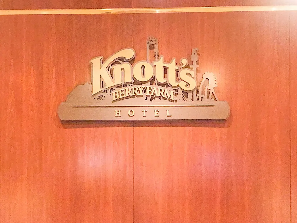 Front Desk of Knott's Berry Farm Hotel where to stay in Southern California