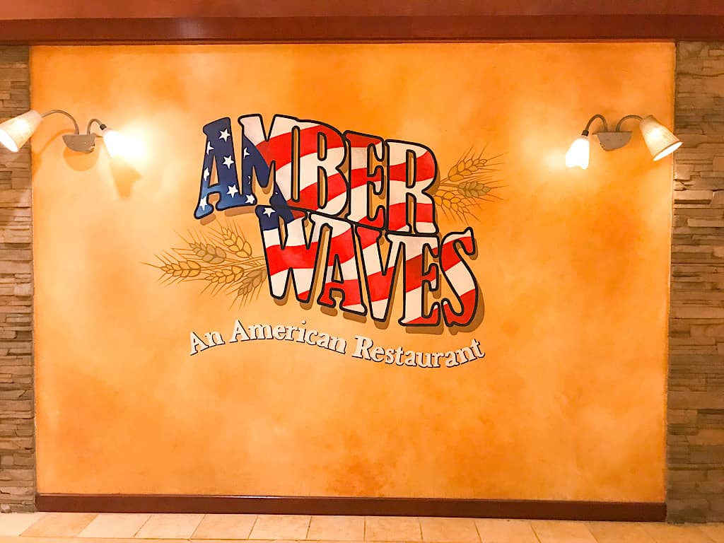 Amber Waves Restaurant in Knott's Berry Farm Hotel