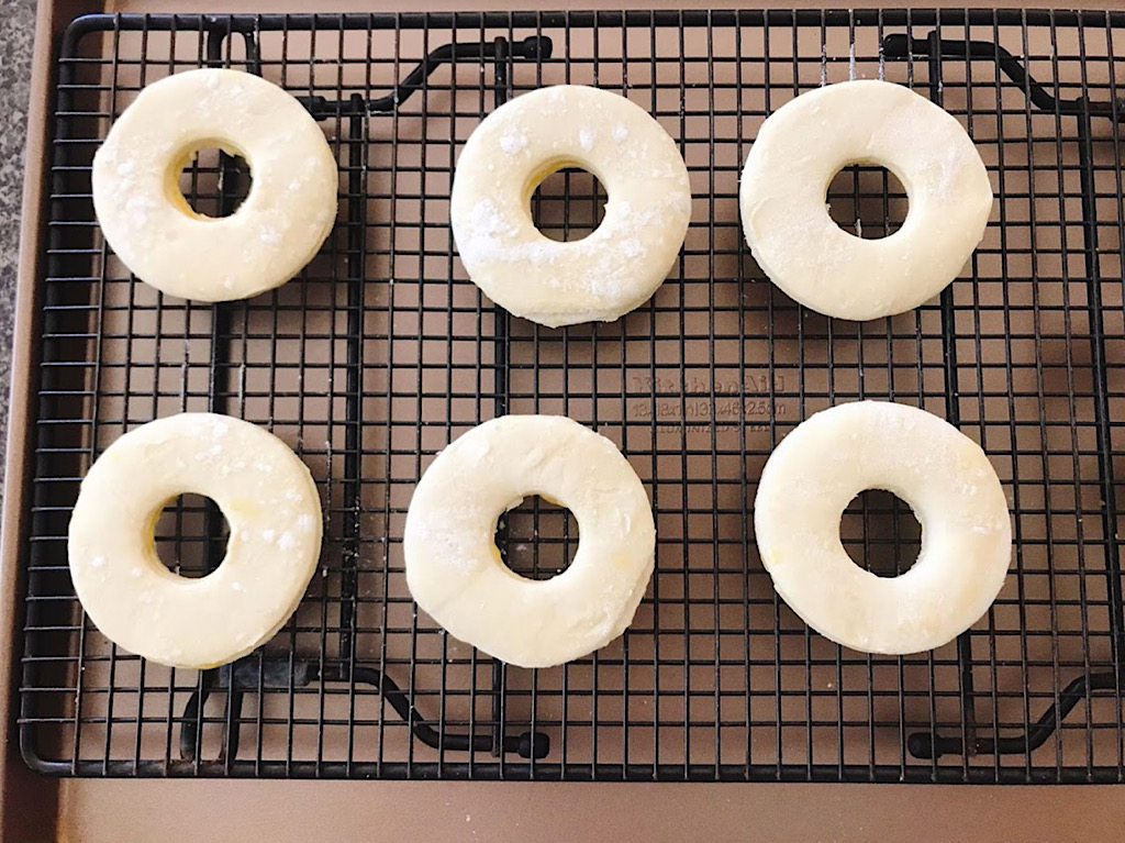 Cronuts pronti per essere fritti