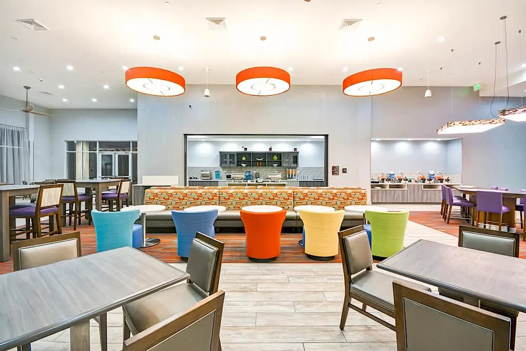 Homewood Suites by Hilton Orlando Theme Parks Breakfast Area