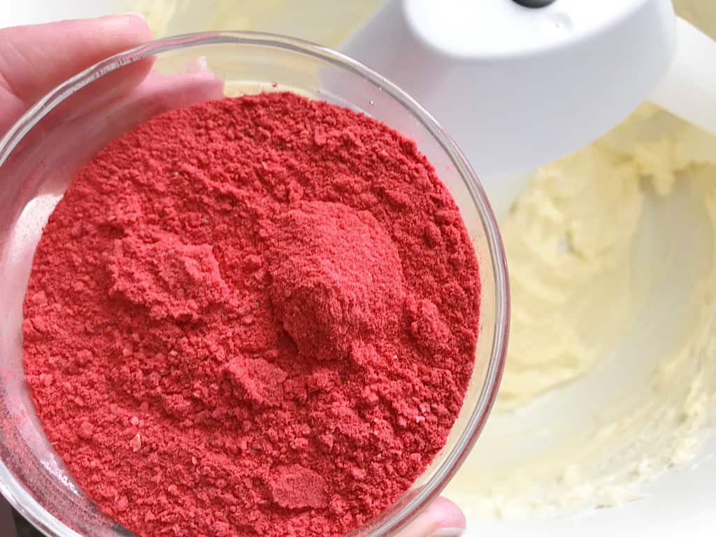 Freeze dried strawberry powder for strawberry buttercream