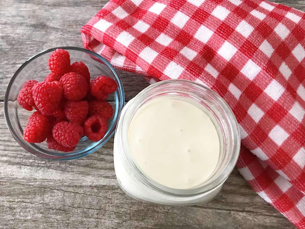 Cheesecake syrup in a jar 