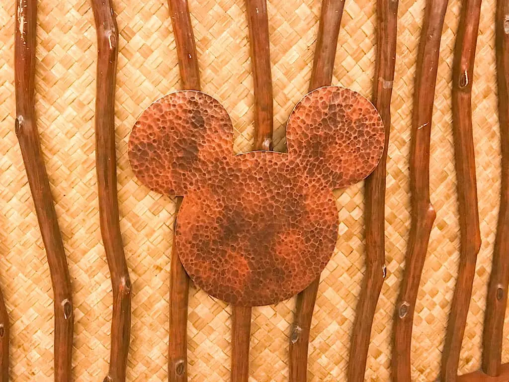Hidden Mickey in the lobby of Embassy Suites