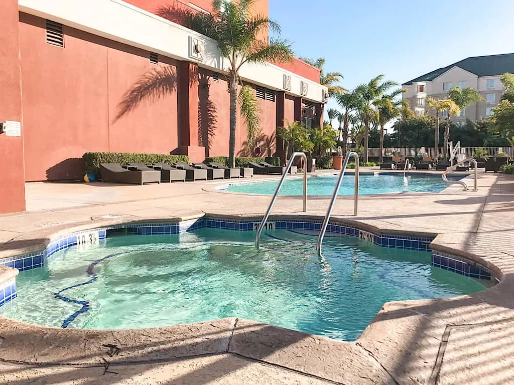 Embassy Suites Anaheim South Pool & Spa