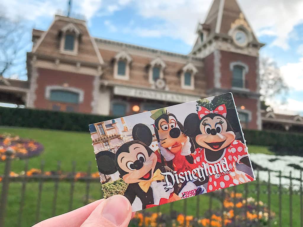 Disneyland Park Hopper Ticket