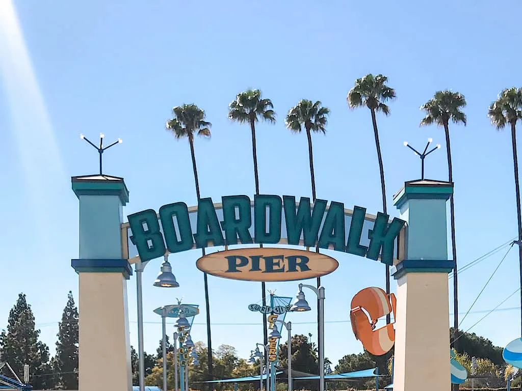 Boardwalk Area of Knott's Berry Farm