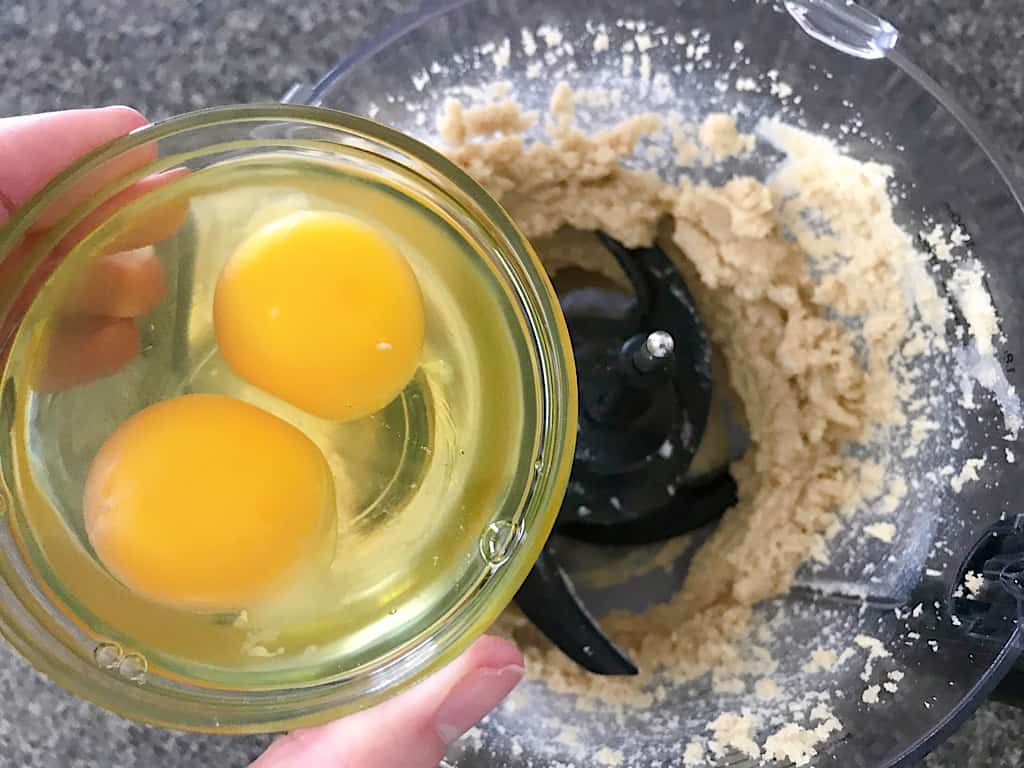 Eggs to make muffins