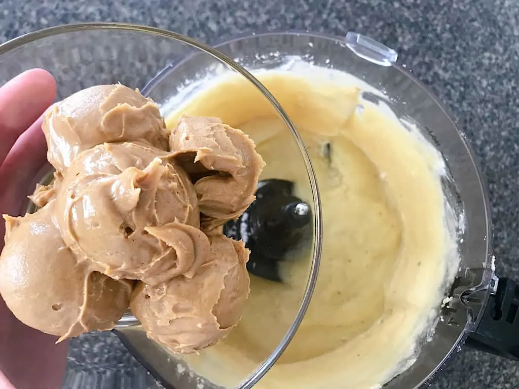 Peanut butter and bananas to make muffins