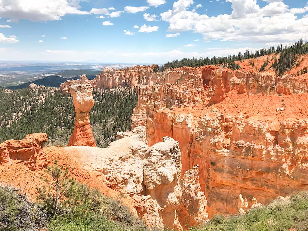 Agua Canyon landmark at Bryce Canyon National Park with Kids