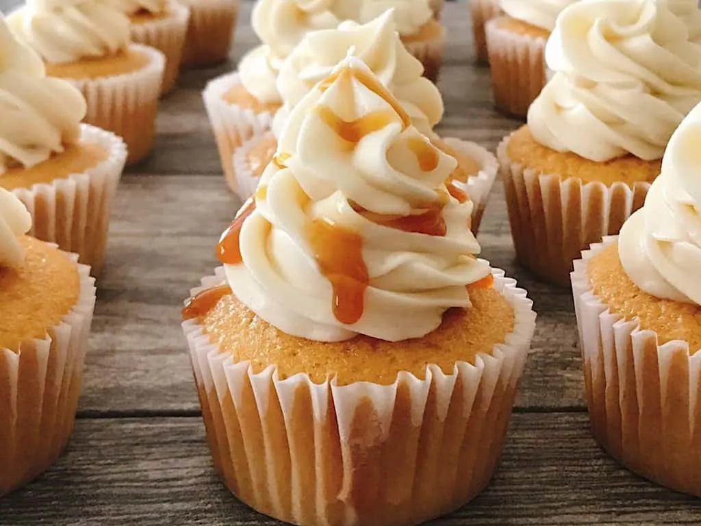 Butterbeer cupcakes drizzled with caramel