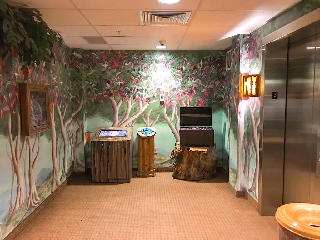 MagiQuest area near elevator at Great Wolf Lodge