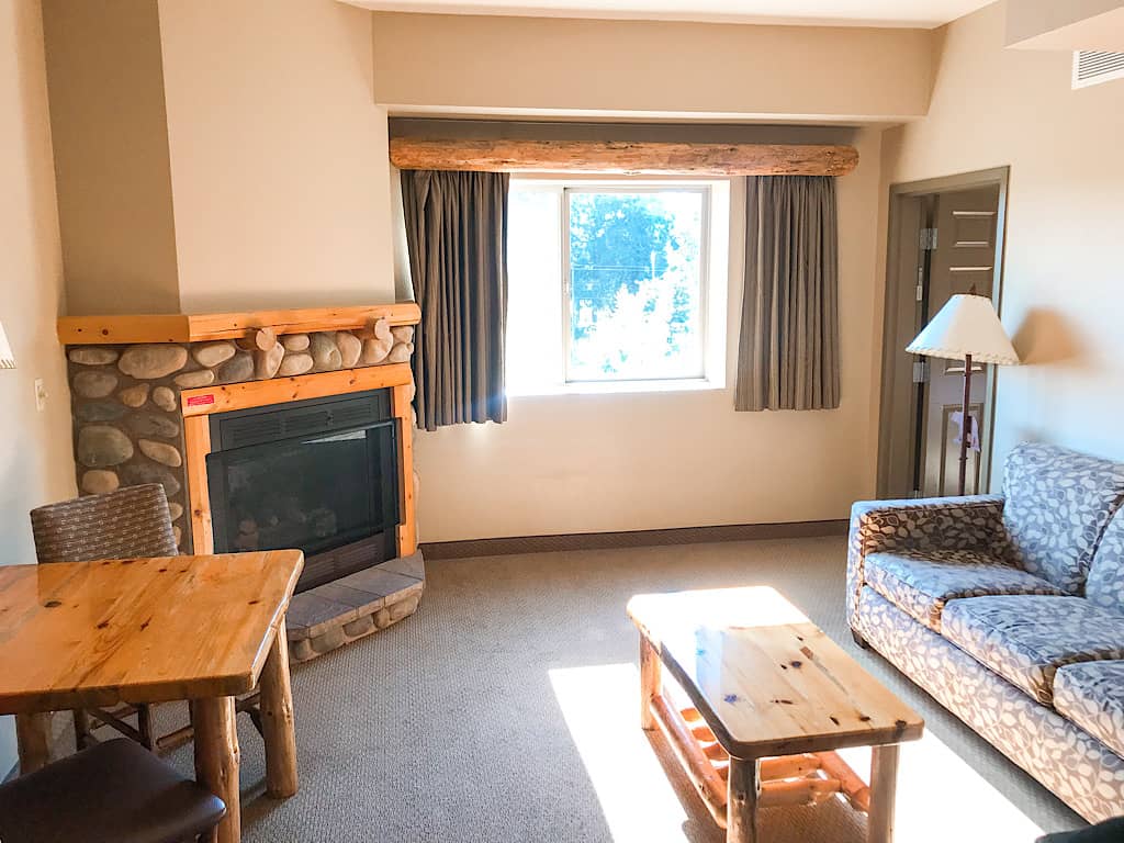 Living room of Grand Bear Suite at Great Wolf Lodge in Grand Mound, Washington