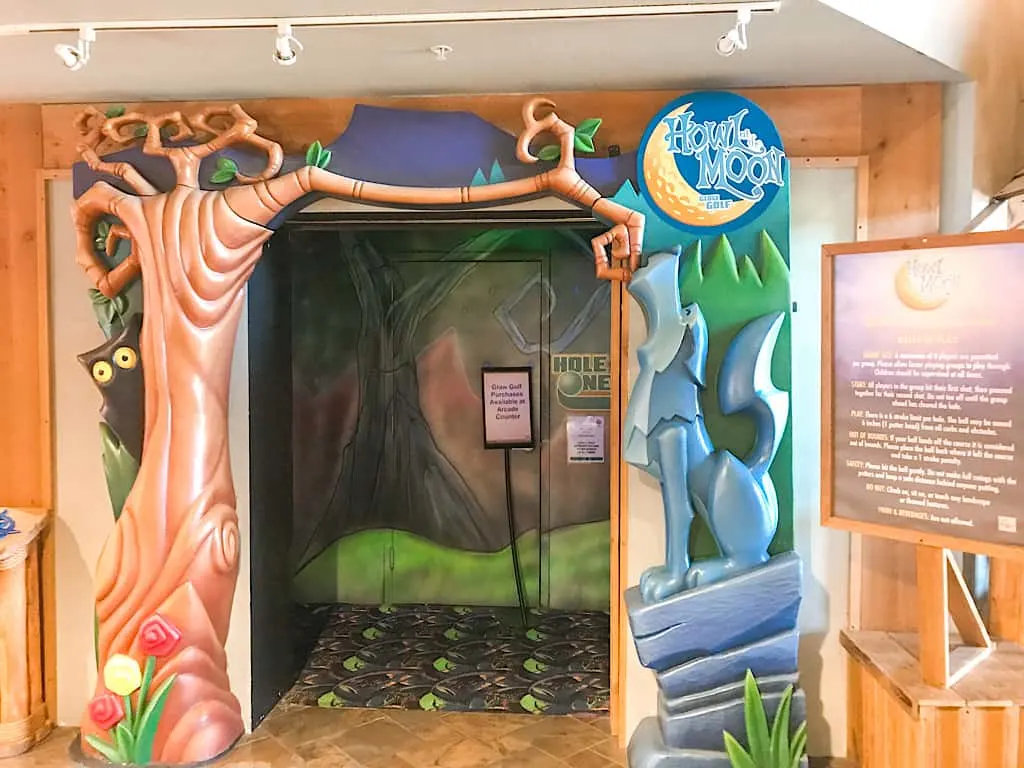 Mini golf included with wolf pass at great wolf lodge washington