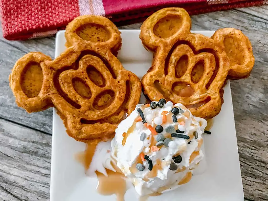 Pumpkin Ice Cream & Spiced Waffle Bowls - Speedbump Kitchen