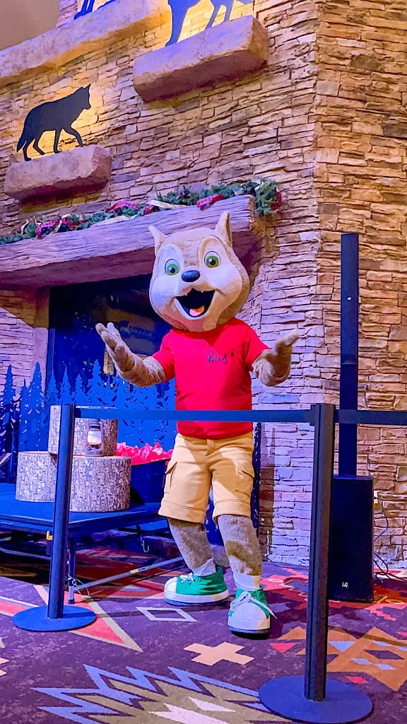 Wiley Wolf smiling in story time at Great Wolf Lodge during COVID