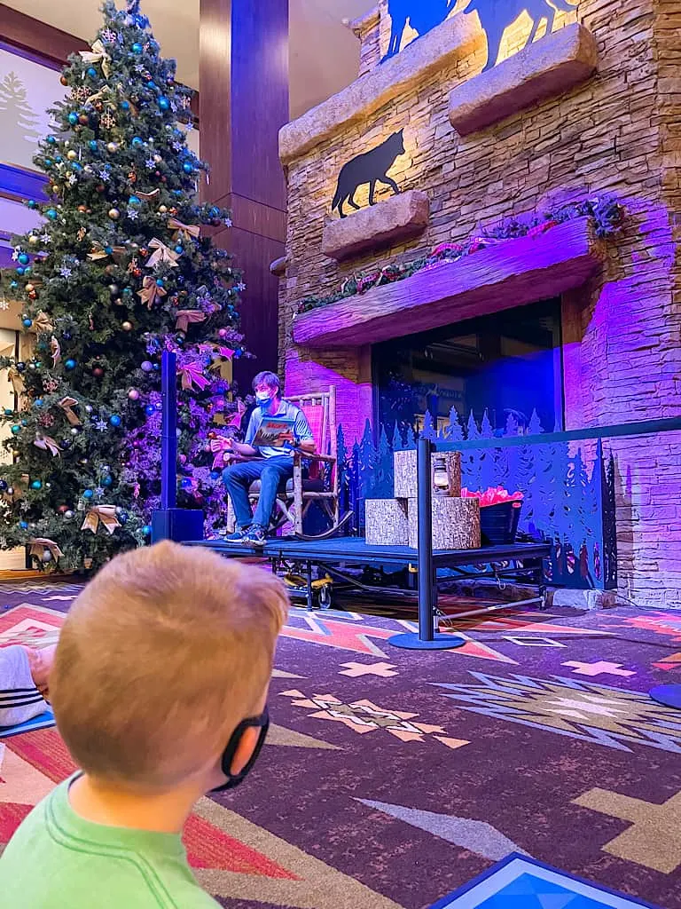Story time at Great Wolf Lodge