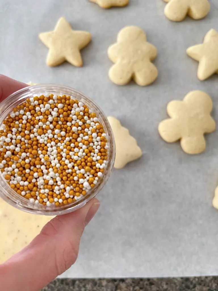 Place the cookie right side up and add your favorite sprinkles on top.