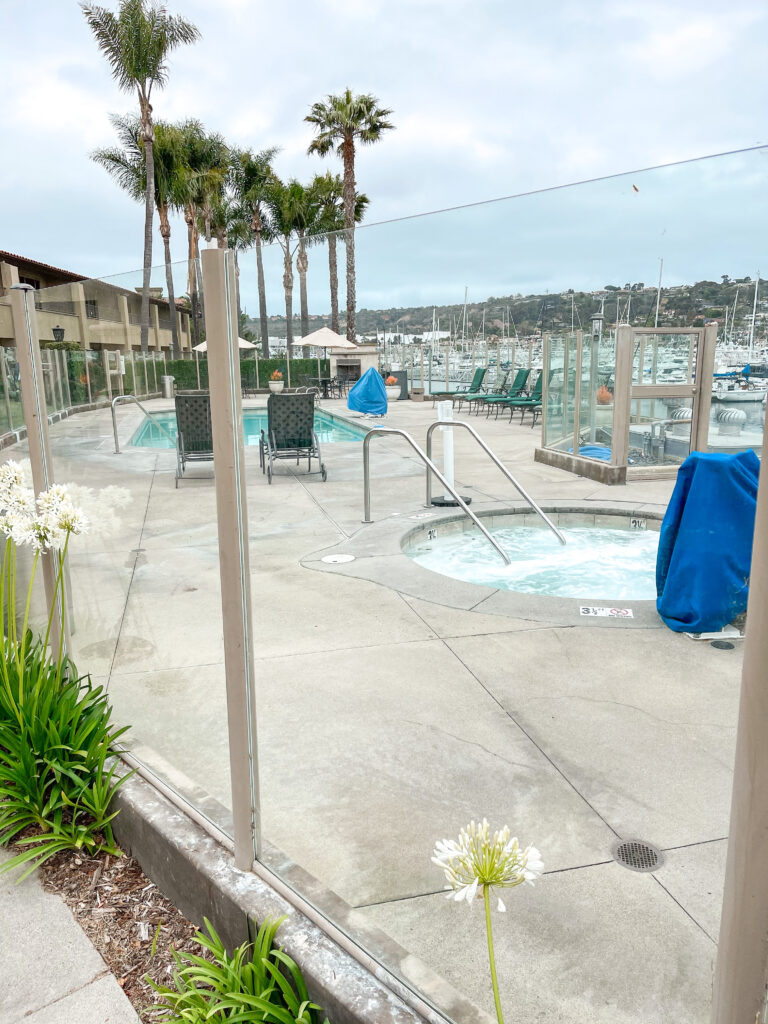 Casa Del Mar Building pool and hot tub area.