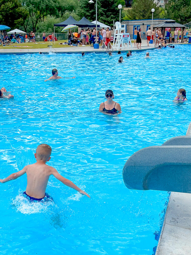 Kids playing in the Lava Hot Springs Pool.