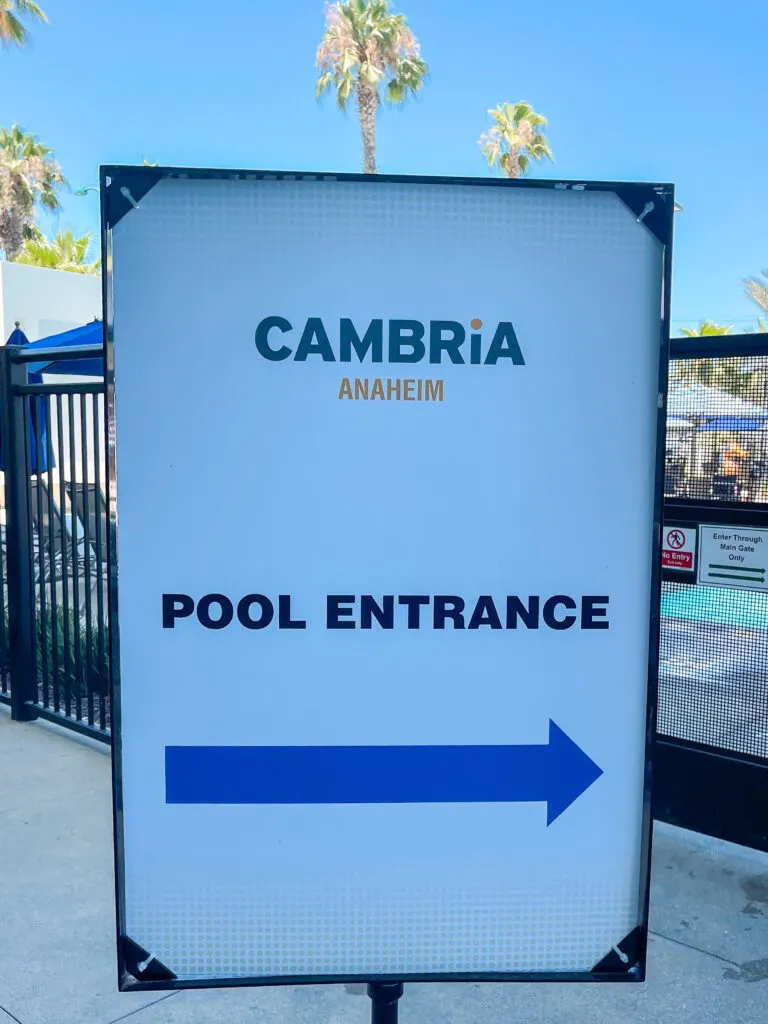 Pool entrance sign.