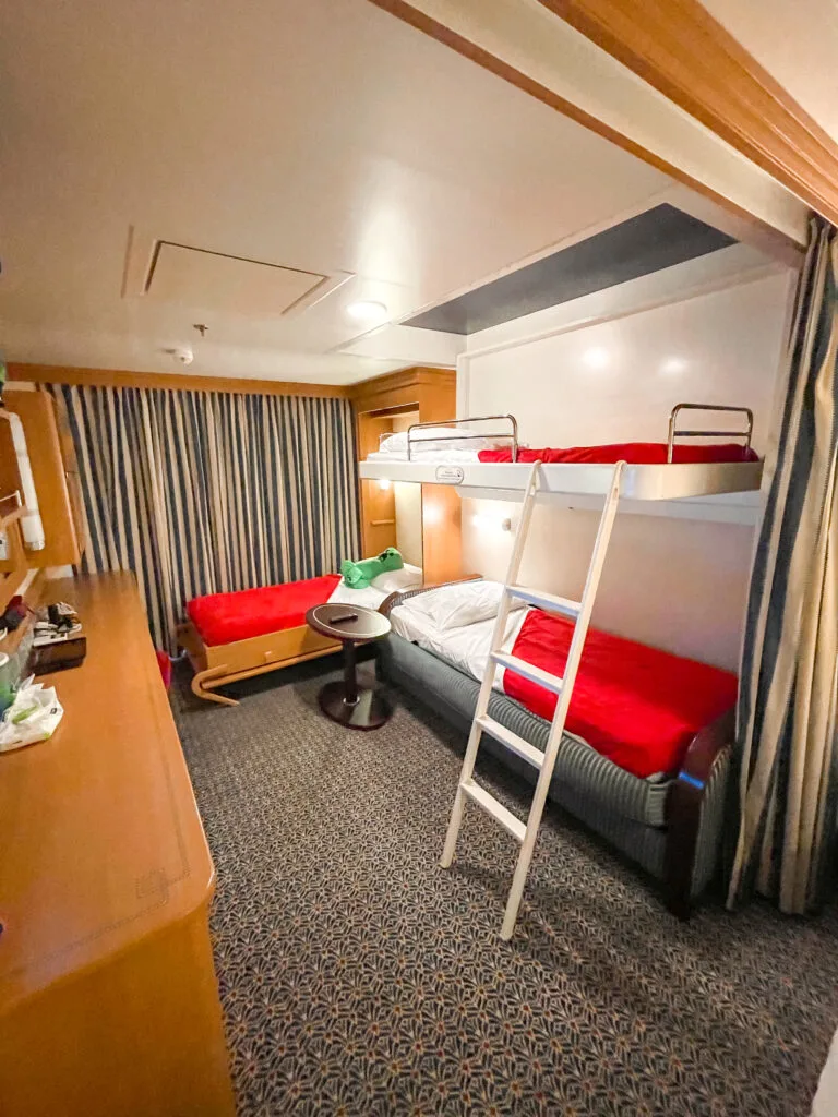 Bunkbeds and Murphy bed in Disney Dream stateroom 8614.