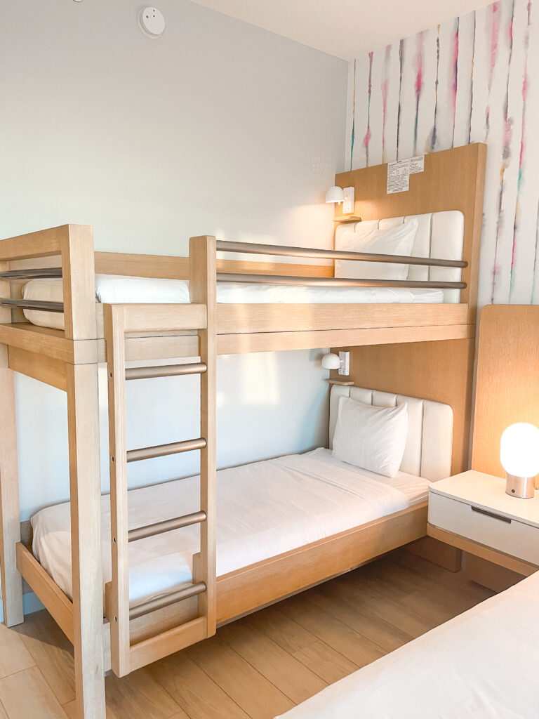 Twin bunk beds at Radisson Blue Anaheim.