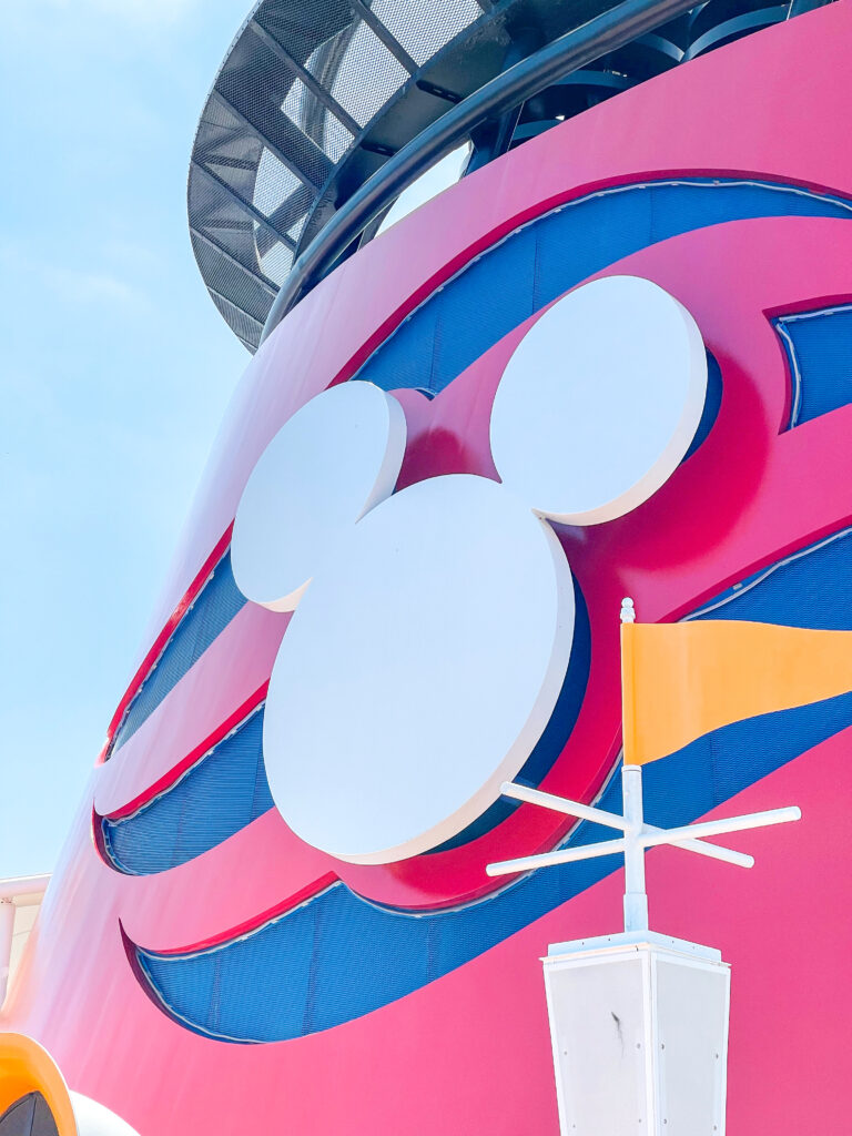 The funnel of the Disney Wonder with a Mickey Mouse head.