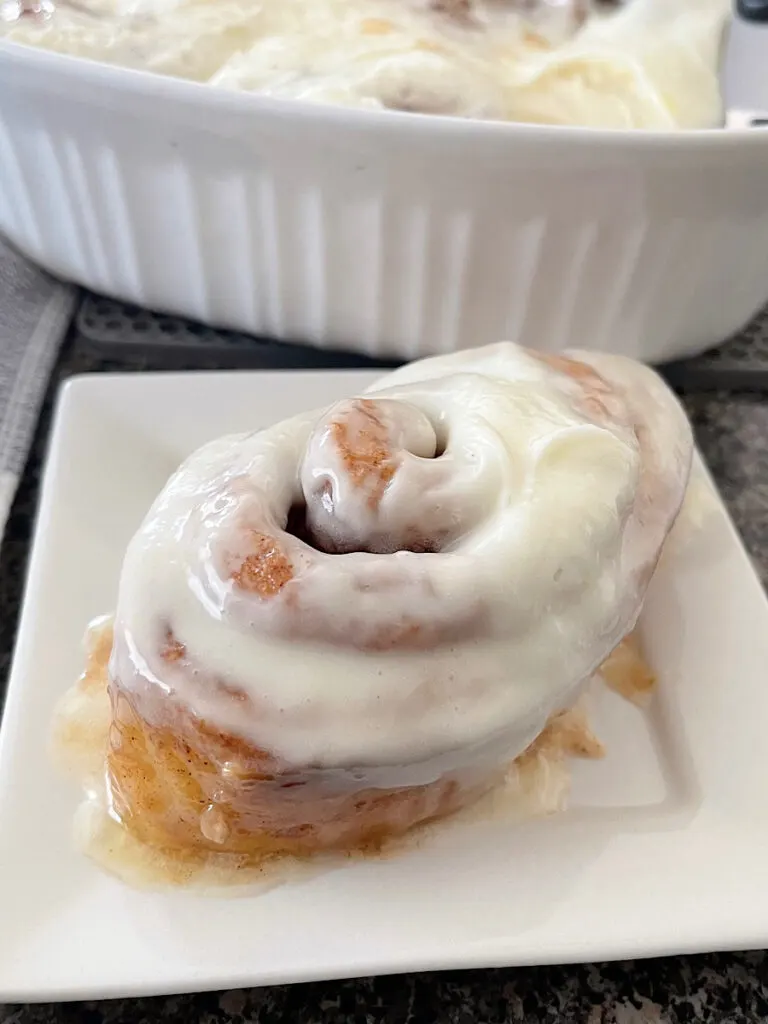 A cinnamon roll made with heavy cream.