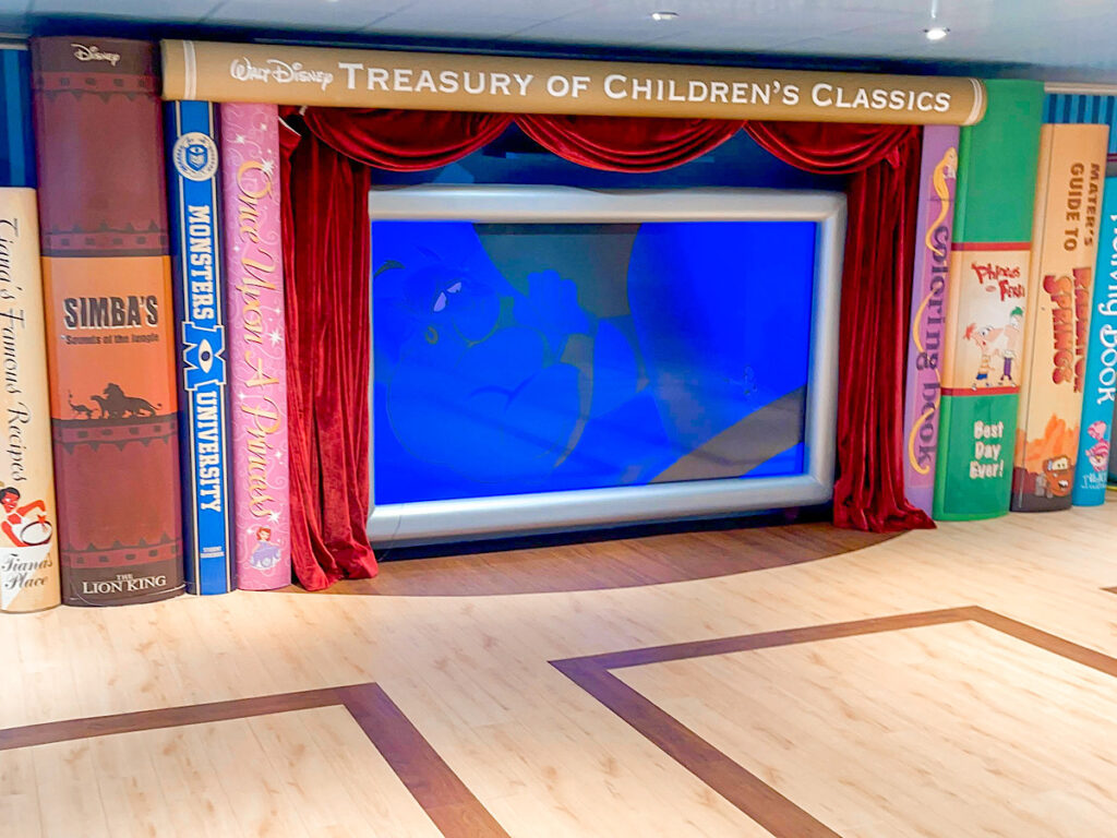 Story time area of the Oceaneer Club on the Disney Magic.
