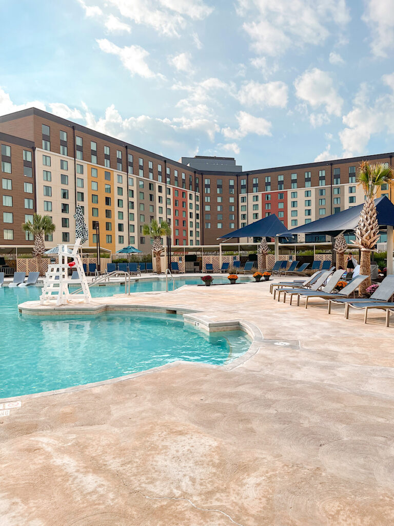 Zanzibar Pool & Swim-Up Bar - Relax outdoors on the pool deck and grab a cocktail at Kalahari Resort Texas.