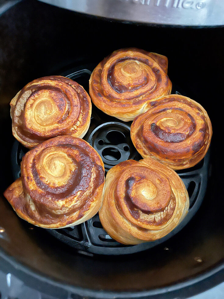 Pillsbury Air Fryer Cinnamon Rolls - The Mommy Mouse Clubhouse