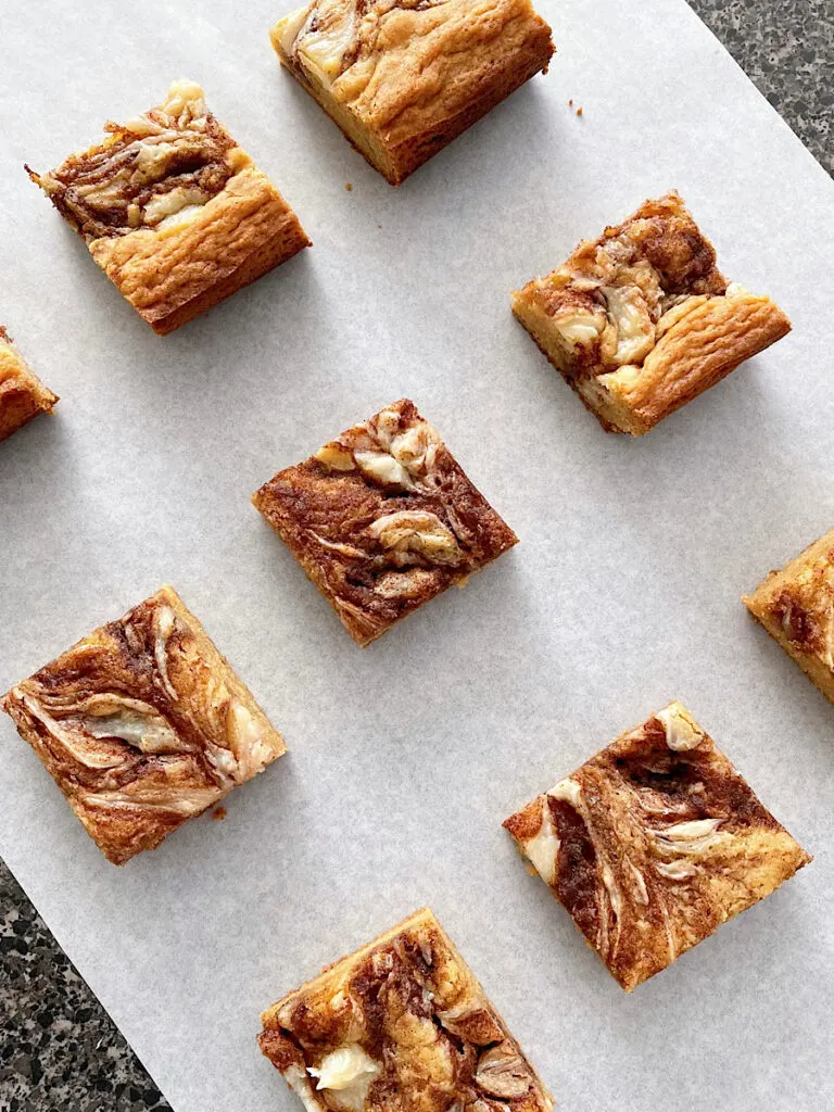 Cinnamon Roll Blondies cut into squares.