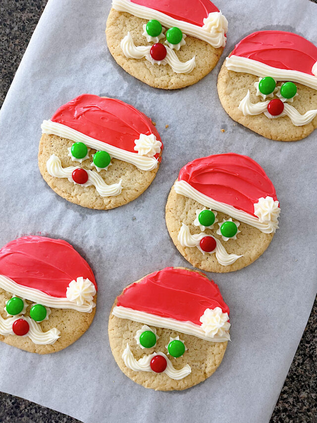 How to Decorate Santa Cookies