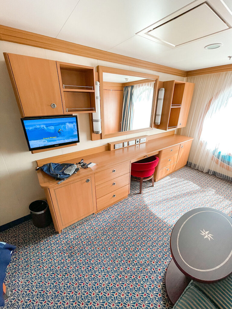 Desk and vanity in Disney Dream Stateroom 9504.