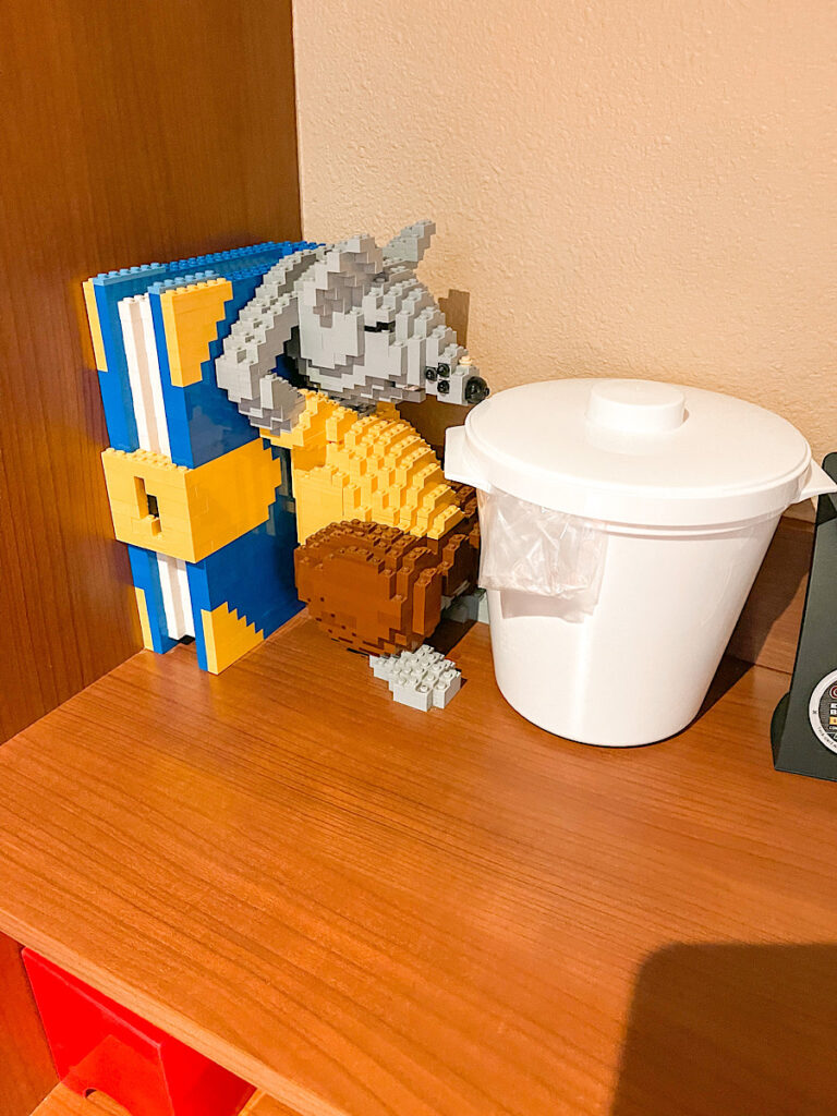 Lego ice bucket.