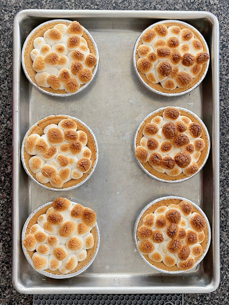 Five Minute Mini S'mores Pies - The Mommy Mouse Clubhouse
