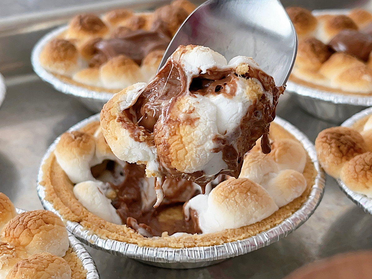 A spoonful of a mini s'mores pie.