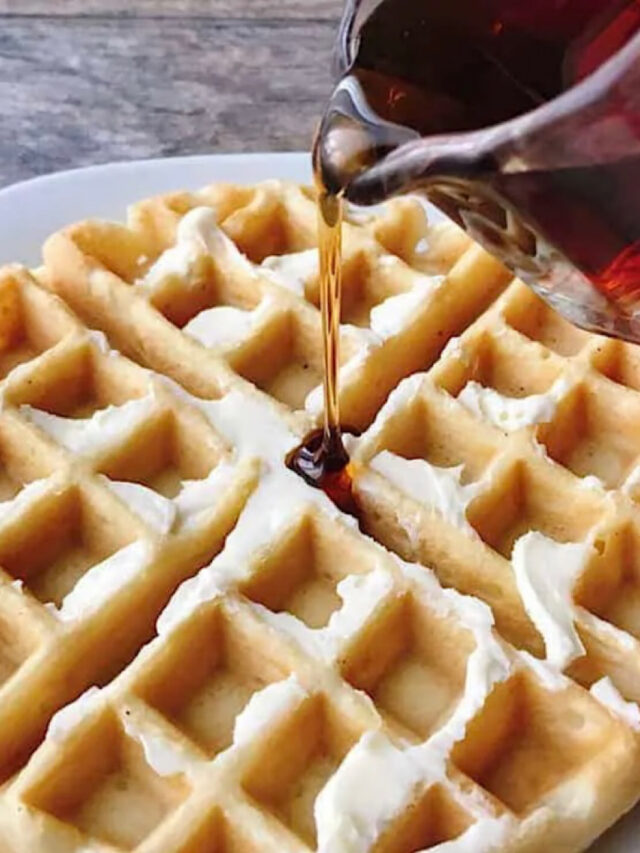 Easy Homemade Waffles Recipe - The Mommy Mouse Clubhouse