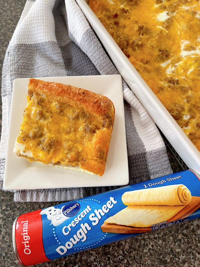 Crescent Roll Breakfast Casserole with Sausage