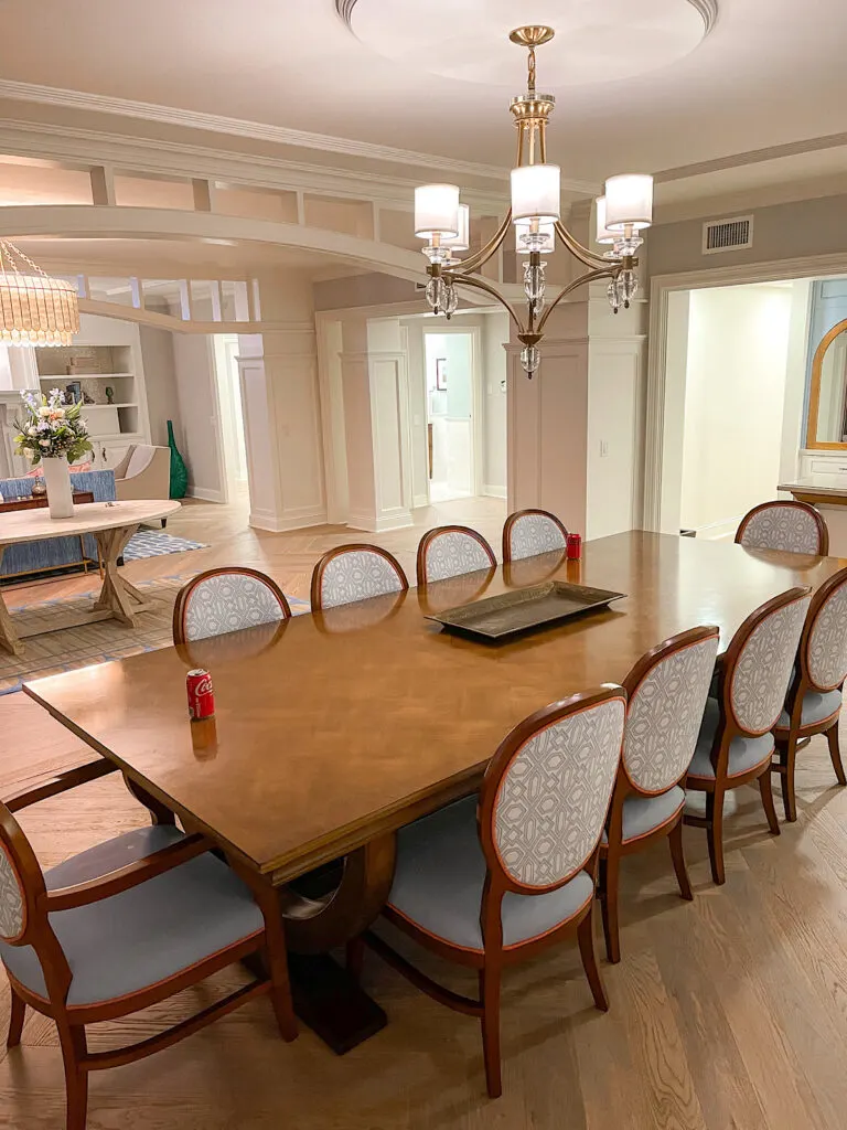 Dining room table in the Newport Presidential Suite.