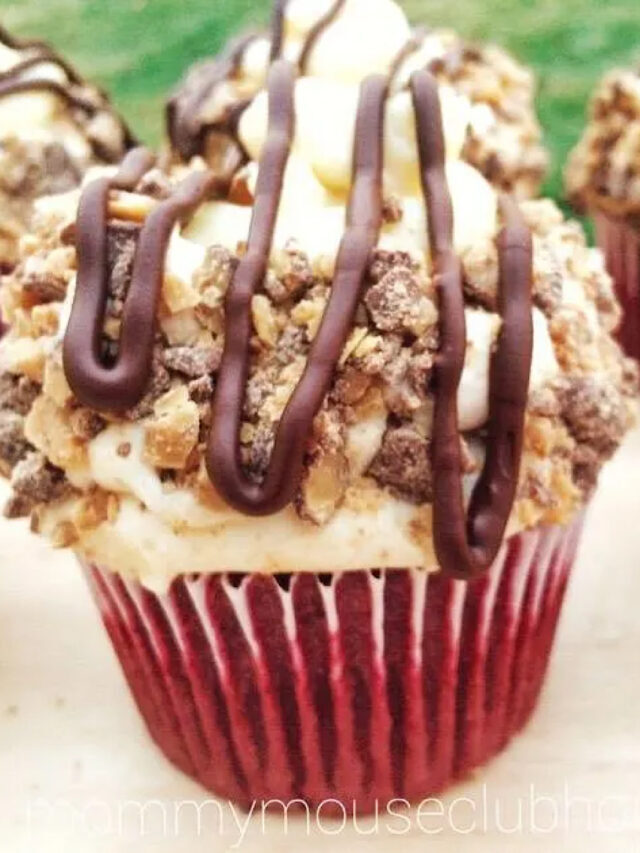 Red Velvet Cheesecake Cupcakes