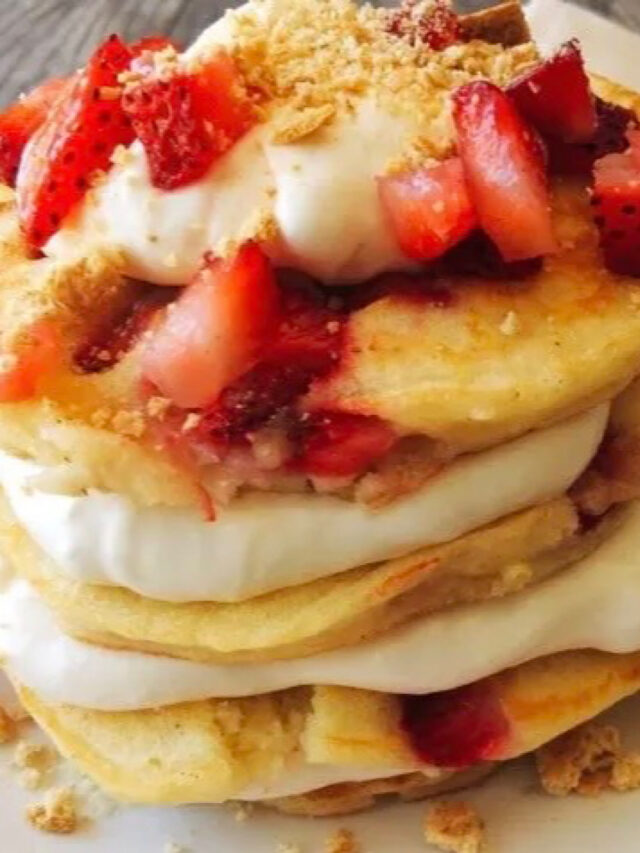 How to Make Strawberry Cheesecake Pancakes